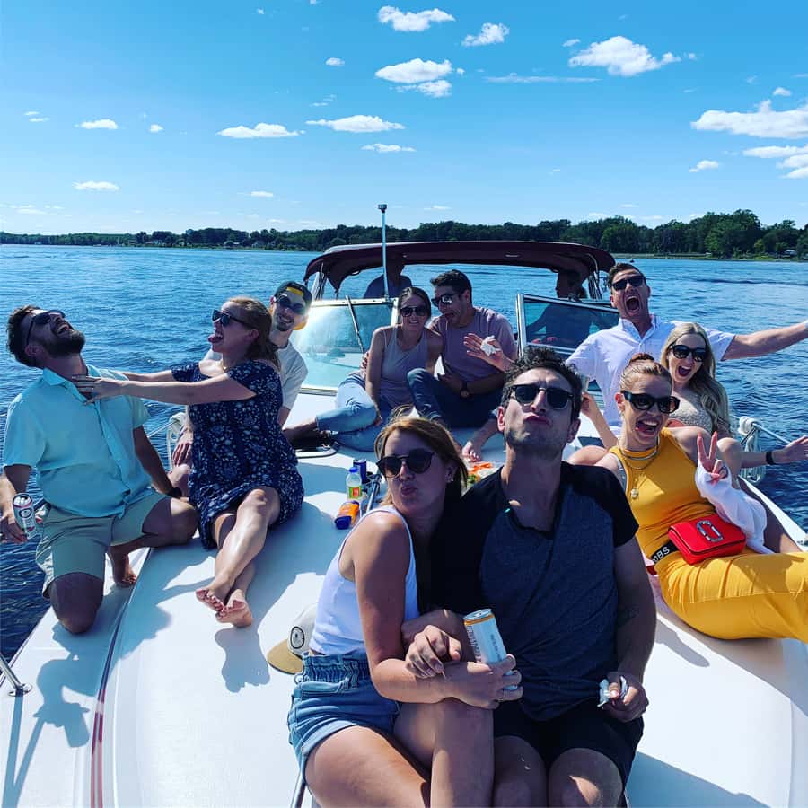 Ottawa: Downtown Yacht Cruise - Wed-Sun @ 6PM - 75 Minutes - Drinks, music, and a simple evening rhythm