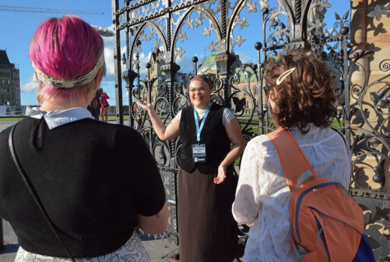 Ottawa: Hidden Gems Guided Walking Tour - Meeting near Sparks Street and the National War Memorial