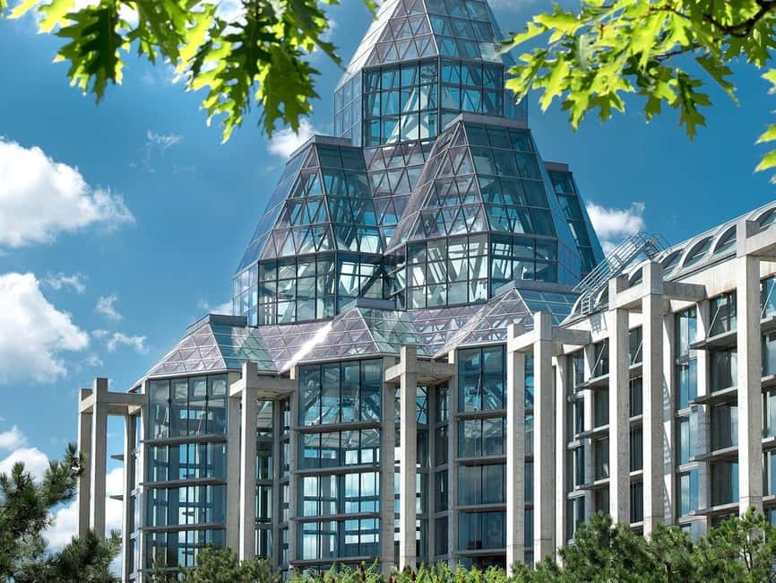 Ottawa: National Gallery of Canada Admission - Start with the glass, granite, and Great Hall