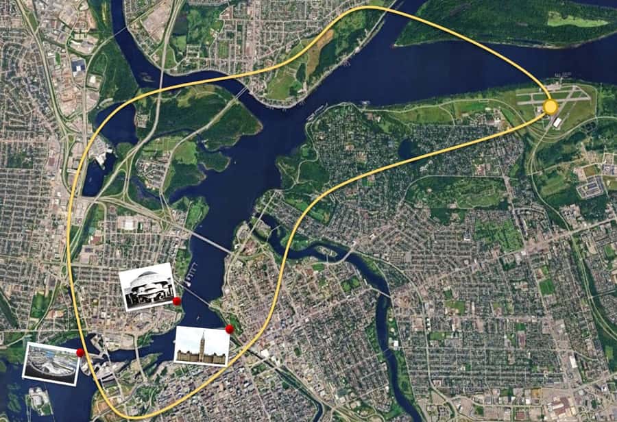 Ottawa: Panoramic helicopter flight (Gatineau Park + downtown) - Gatineau Park, Meech Lake, and the Ottawa River