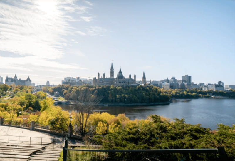 Ottawa Premium Small Group Tour with Canal Cruise - Key points to know before you book