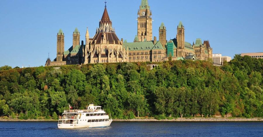 Ottawa Premium Small Group Tour with Canal Cruise - Is $116 a fair price?