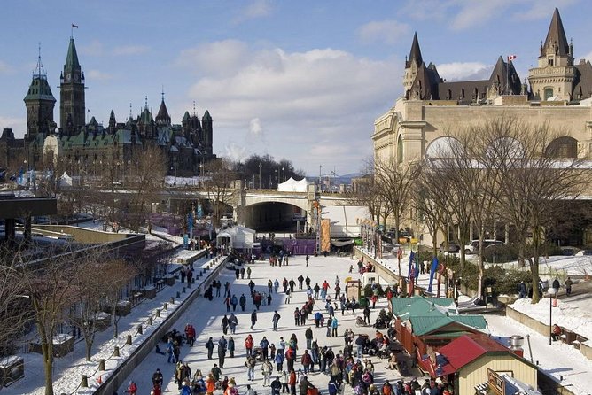 Ottawa Private Day Tour from Montreal - ByWard Market for food and free time