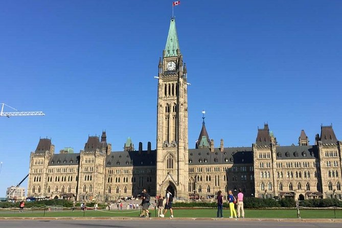 Ottawa Private Day Tour from Montreal - Parliament Hill and Ottawa’s central sights