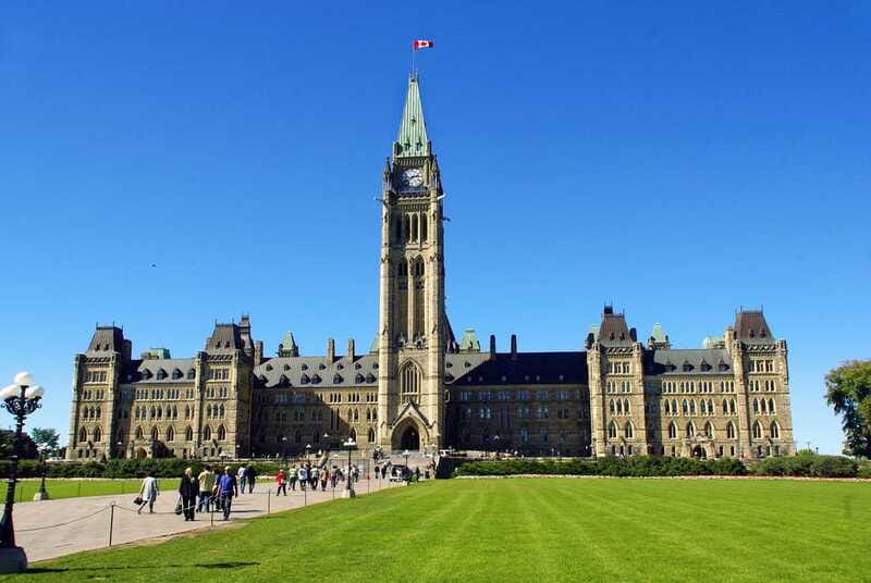 Ottawa: Private Walking Tour with a Local - Making the most of the Ottawa itinerary