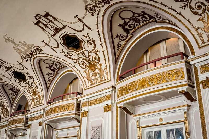 Ottawa: Secrets of the Château Laurier - Guided Hotel Tour - Stories about Ottawa, famous visitors, and the hotel’s past