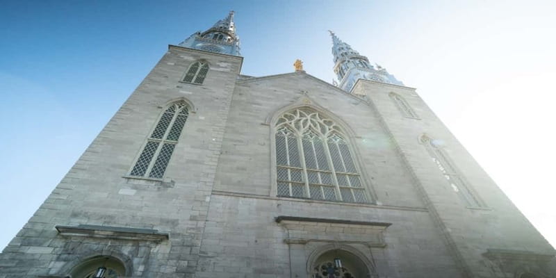 Ottawa: Small-Group Walking Tour with Boat Cruise - Should you book the Ottawa walking tour and cruise?