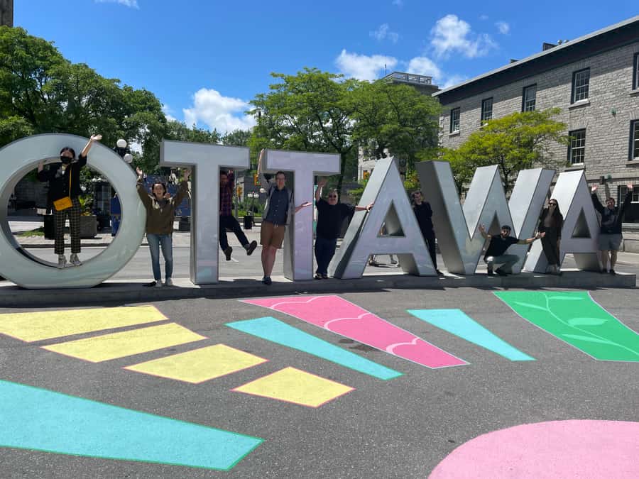 Ottawa: Taste of the ByWard Market Food Tour - The refreshment stop breaks up the tasting