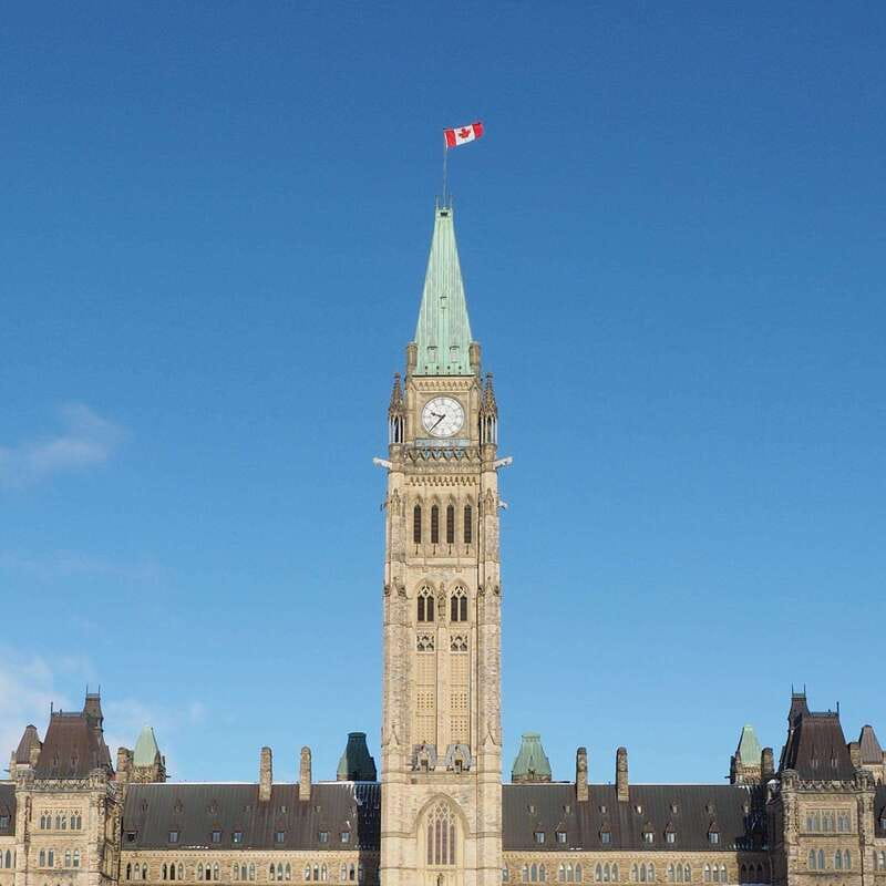 Ottawa: Walking Tour in the Heart of the Capital - Starting downtown and finding the meeting point