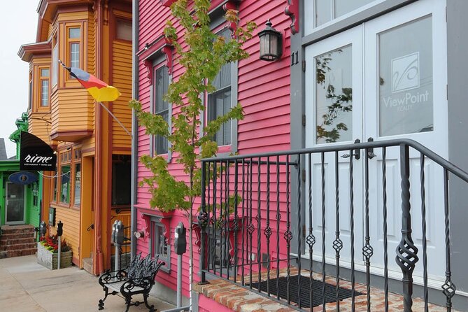 Peggy's Cove and Lunenburg Tour (small group) - Lunenburg: a town built around the sea