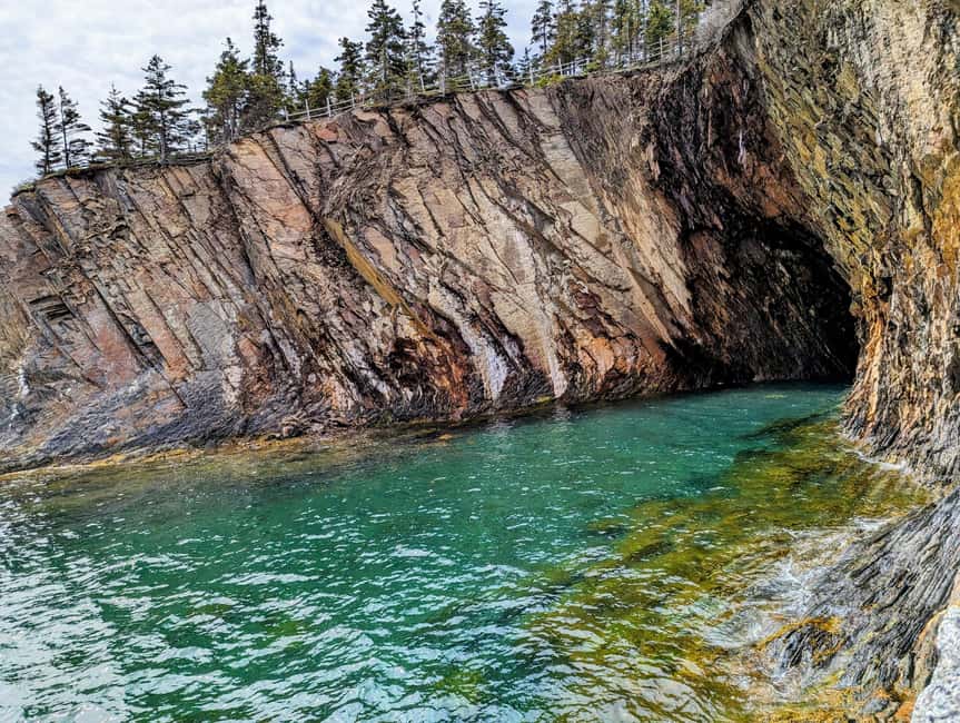 Peggy’s Cove, Lunenburg & 2 Hidden Gems – Full Day Tour - Peggy’s Cove before the crowds arrive