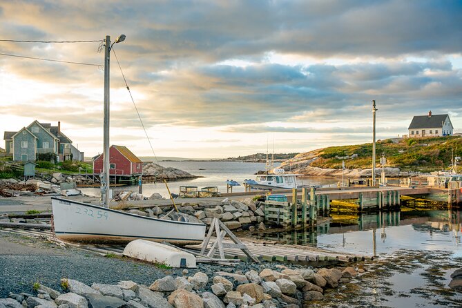 Peggy's Cove, Lunenburg and Titanic Cemetery Full Day Tour - Fairview Lawn Cemetery and Halifax’s Titanic story