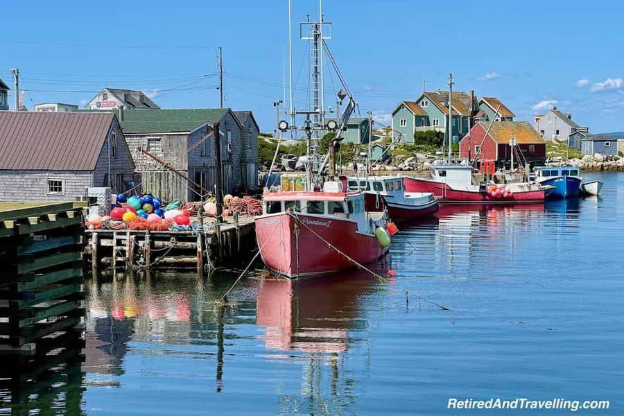 Peggy’s Cove Private Car Tour – 3.5 Hours - The fishing village below the lighthouse