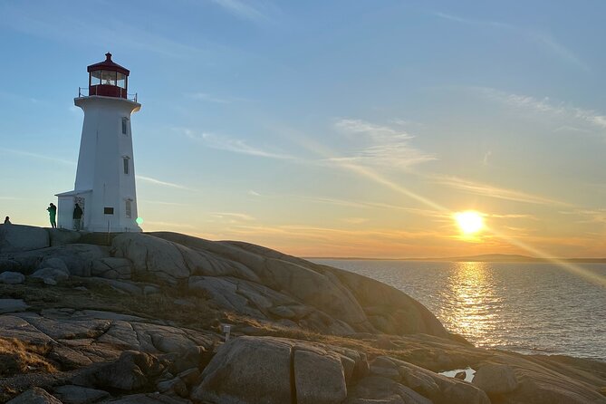 Peggy's Cove Sunset tour - Making the most of the sunset