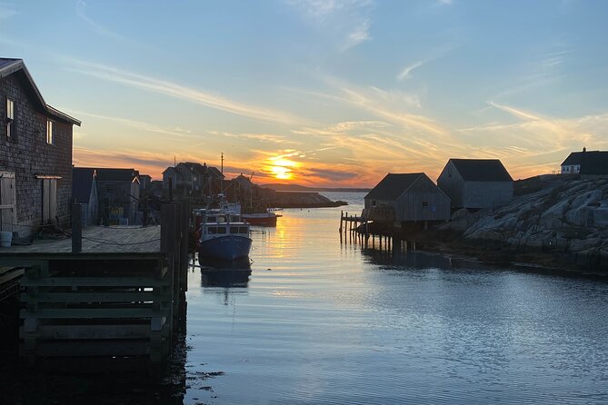 Peggy's Cove Sunset tour - The guide can shape the whole evening