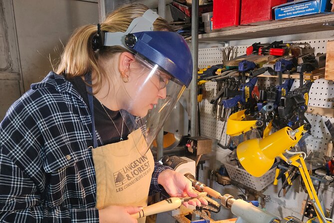 Pen Making With The Woodworker Himself - Turning Sawdust Into a Useful Souvenir