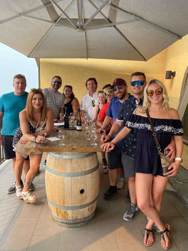 Penticton: Naramata Bench Full Day Guided Wine Tour - Nichol Vineyard offers a quick second stop