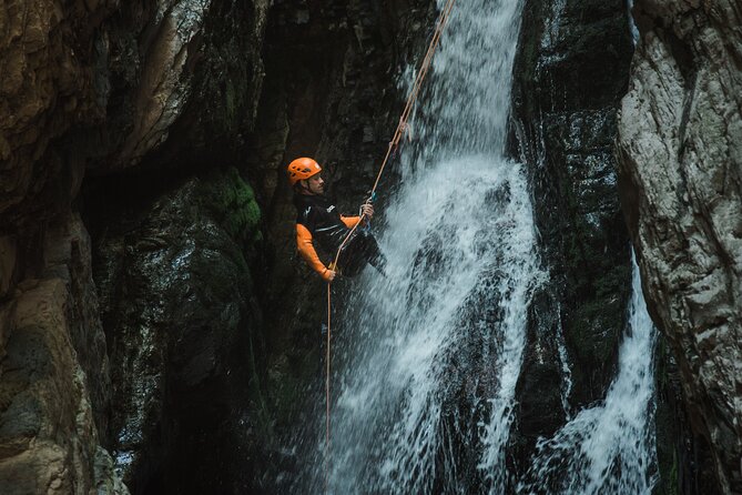 Penticton Slot Adventure - Rappelling Beside Waterfalls