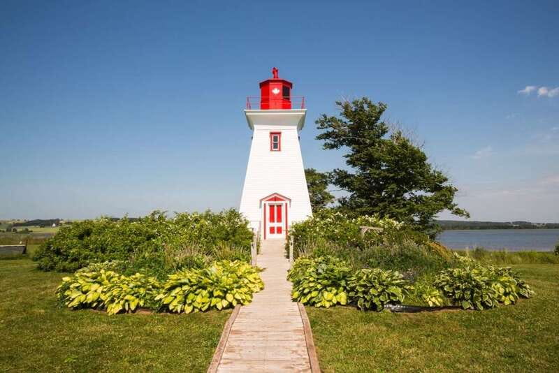 Prince Edward Island: Guided Tour with Anne of Green Gables - Why this small PEI tour works well
