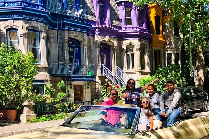 PRIVATE 2-Hour tour of Montréal in Convertible Cadillac + Murals - Starting in Old Montreal at Rue Saint-Paul East