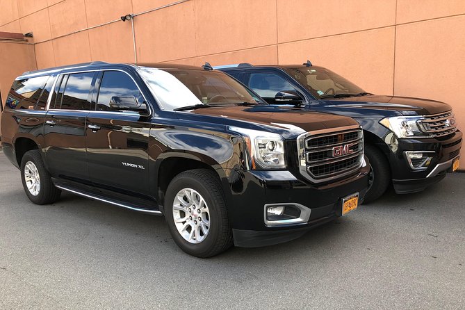 Private Arrival Transfer from Montreal Airport YUL - Sedan or SUV: choose for luggage, not just people
