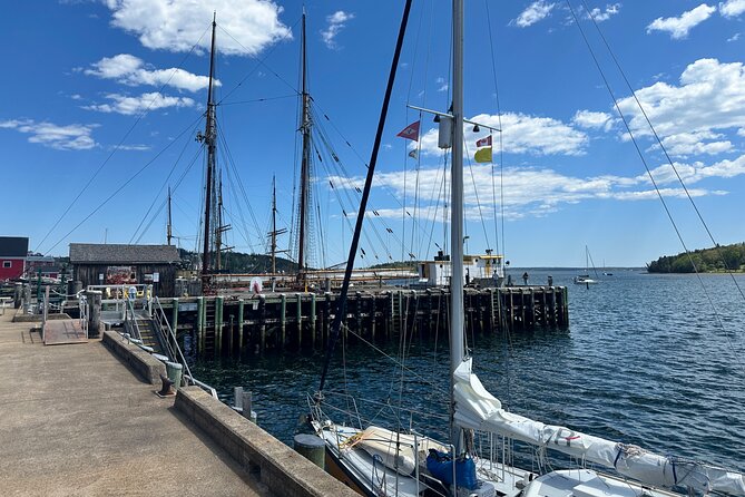 Private Guided Tour: Peggy’s Cove, Mahone Bay, Lunenburg & Ovens - The long drive and how to use it well