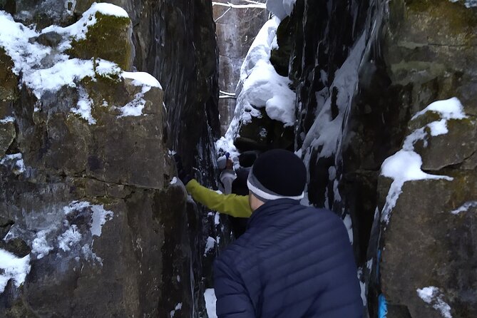 Private Singhampton Caves Snowshoe, Collingwood/Blue Mountain - The route from Nottawa to the escarpment