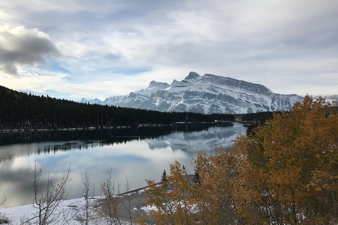Private Tour of Lake Louise and the Icefield Parkway for up to 12 guests - Bow Falls, Two Jack Lake, and Lake Minnewanka