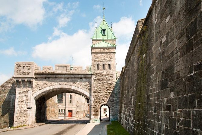 Private Tour: Quebec City Walking Tour - Terrasse Dufferin and Château Frontenac