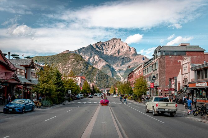 Private Transfer to Banff from Calgary or Airport - Key points at a glance