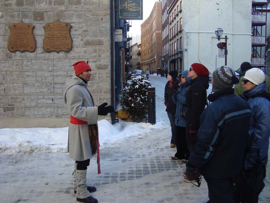 Quebec City: Christmas Magic Walking Tour in Old Quebec - Meeting Your Guide on Sainte-Anne Street