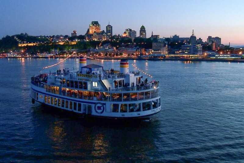 Québec City: Evening Cruise with Live DJ - Drinks, bars, and the real cost