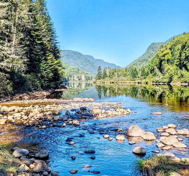 Quebec City: Guided Hike in Jacques-Cartier National Park - From Quebec City to the park entrance
