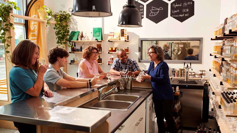 Quebec City: Honey and Distillery Tour with Tasting - How honey becomes mead and spirits