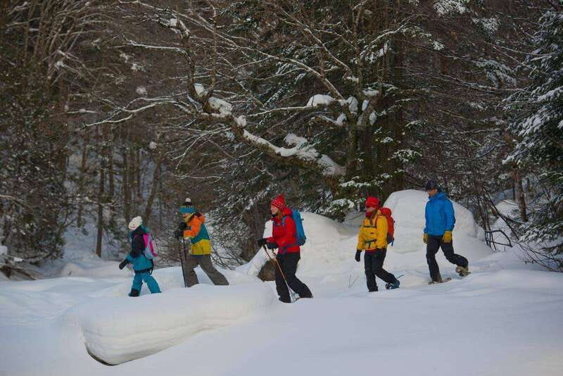 Quebec City: Jacques-Cartier National Park Snowshoeing Tour - The human side of the outing