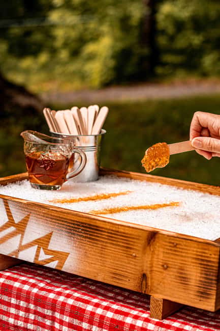Quebec City (Lévis): self-guided sugar shack tour + meal + maple taffy - Why this is more than a syrup tasting
