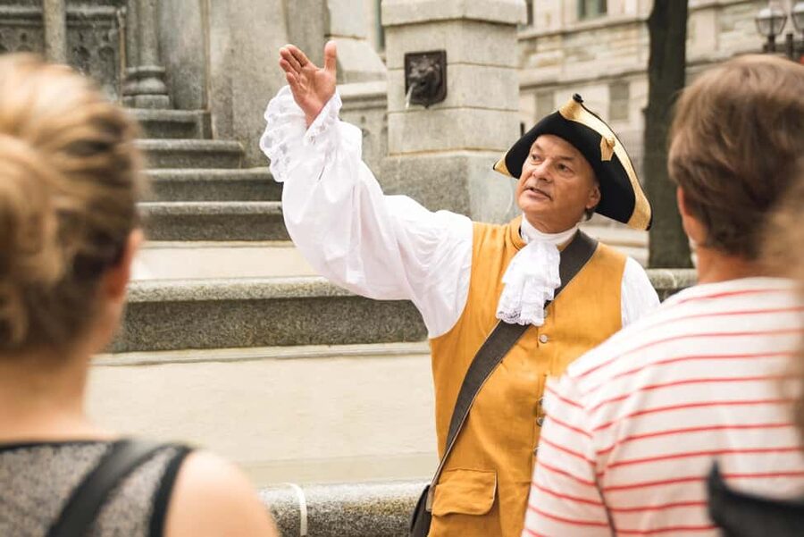 Quebec City: Old Quebec Historical Walking Tour - The Walled City as Your First History Lesson