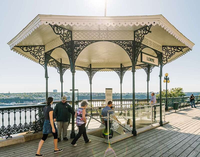 Québec City: Saint-Louis-Forts-and-Châteaux visit - Artifacts that explain ordinary château life
