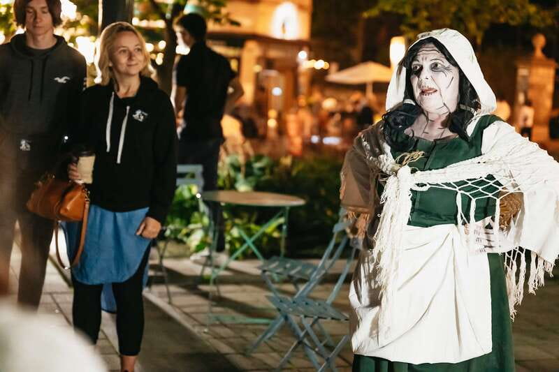 Quebec Interactive Street Theatre: "Crimes in New France" - Weather, clothing, and evening comfort
