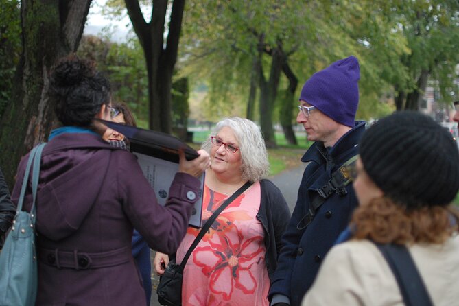 Rabbis, Writers and Radicals: Montreal Jewish History Walking Tour - The guide shapes the experience