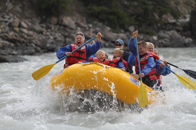 Rafting on Athabasca River Mile 5 in Jasper - The ten-minute float beneath Jasper’s mountain views