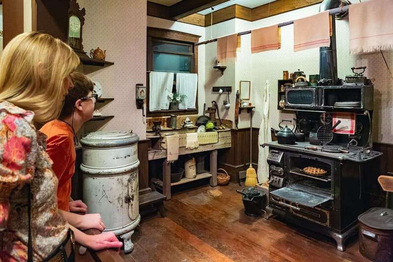 Royal B.C. Museum in Victoria: Full-Day Admission Ticket - Coastal rainforest wildlife and real marine life
