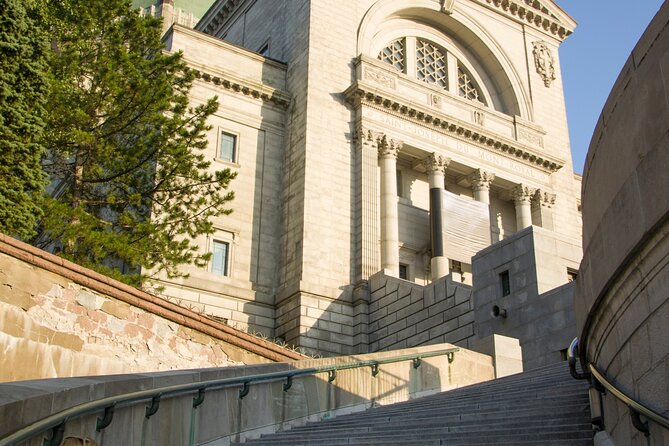 Saint Joseph's Oratory of Mount Royal Montreal Private Tour - The dome, chapels, and interior details
