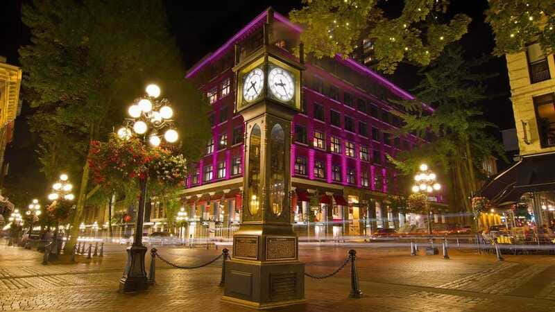 Seattle: Guided Day Trip to Vancouver - Canada Place and the optional FlyOver Canada ride