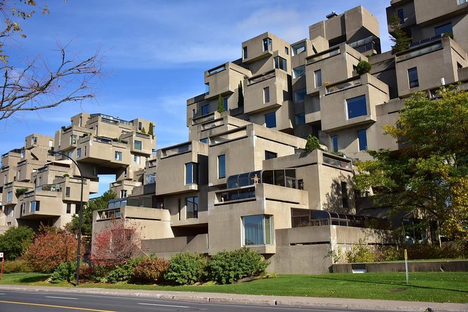 Small-Group Sightseeing Tour of Montreal - The guides shape the experience