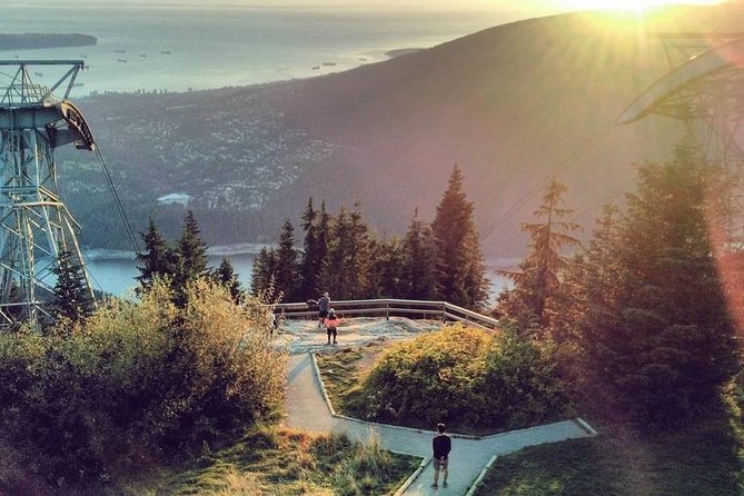 Small Group Tour: Capilano Suspension Bridge and Grouse Mountain from Vancouver - Timing: the main decision point
