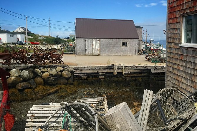 Small Group Tour - Peggy's Cove, Lunenburg, the Annapolis Valley - Wolfville Waterfront Park and the Bay of Fundy tides