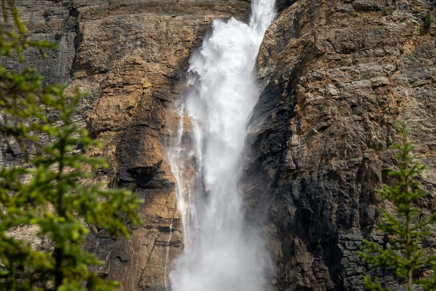 Small Grp: Emerald Lake (Optional Canoe) & Takakkaw Falls - Who should book this tour?