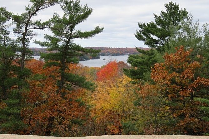 Smartphone Audio Driving Tour between Huntsville & Toronto - Events, odd roadside sights, and Gravenhurst