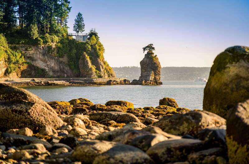 Stanley Park Self Guided Bike Tour - A two-hour ride through Stanley Park